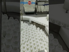 Linea di produzione per riempimento di piccole bottiglie di plastica